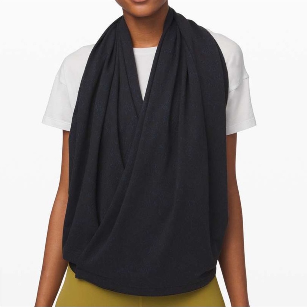 Lululemon Vinyasa Scarf